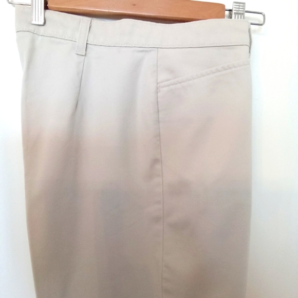 Vintage Dockers Mom Style Khakis - Picture 14 of 15